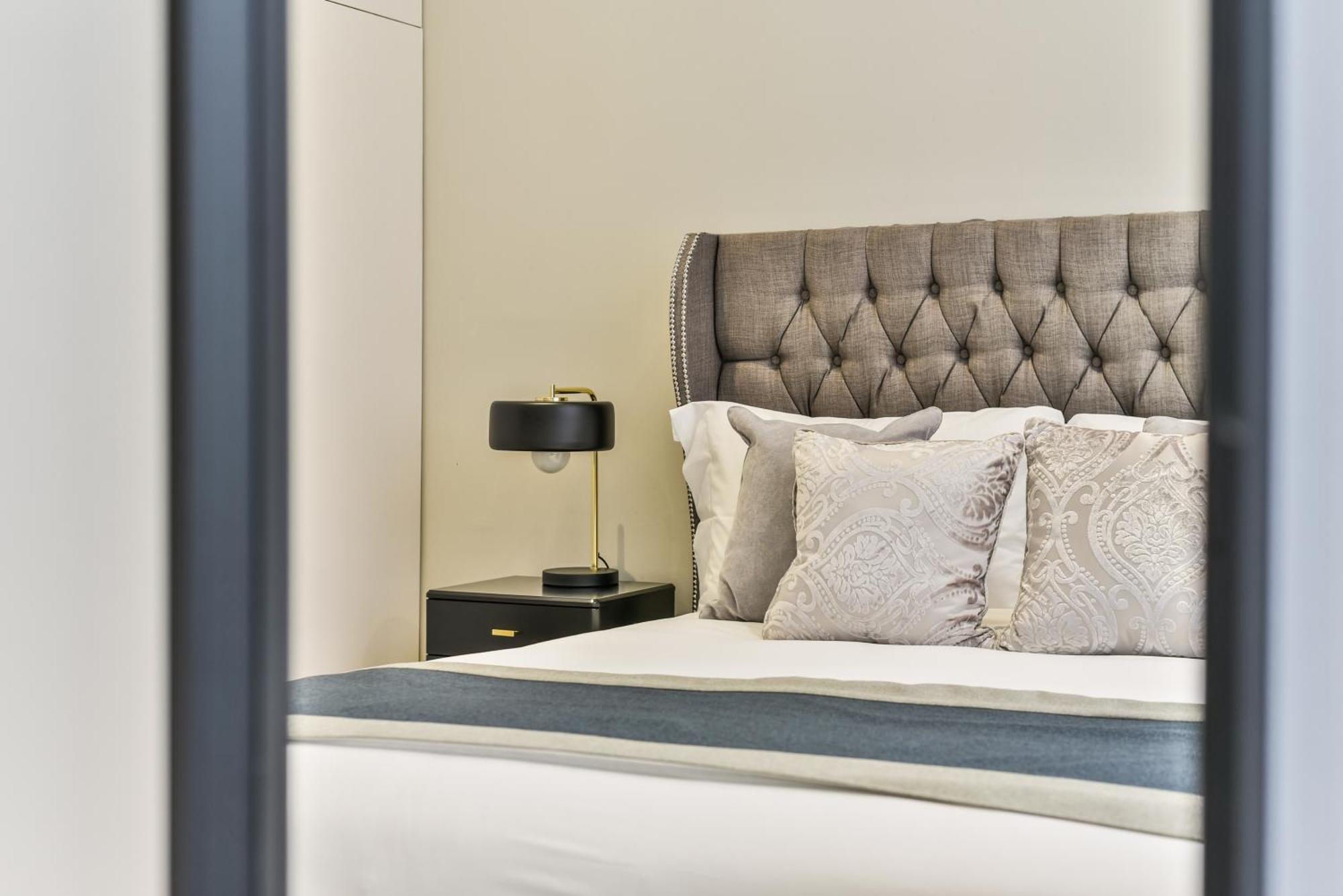 Avari Apartments - Hatton Collection ลอนดอน ภายนอก รูปภาพ